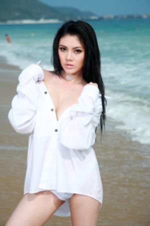 天海翼和黑人两部作品_BD韩语全集免费播放